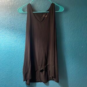 Athletic top from Livi, all black with detail on front hem